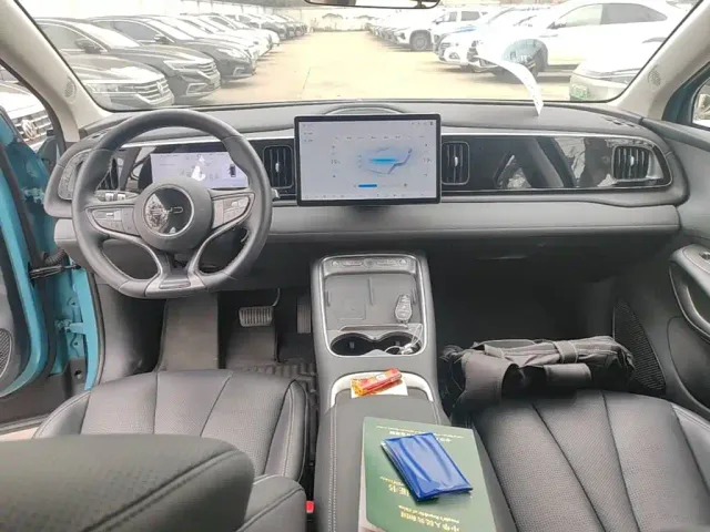 BYD Sealion 05 EV — Фото автомобиля 9