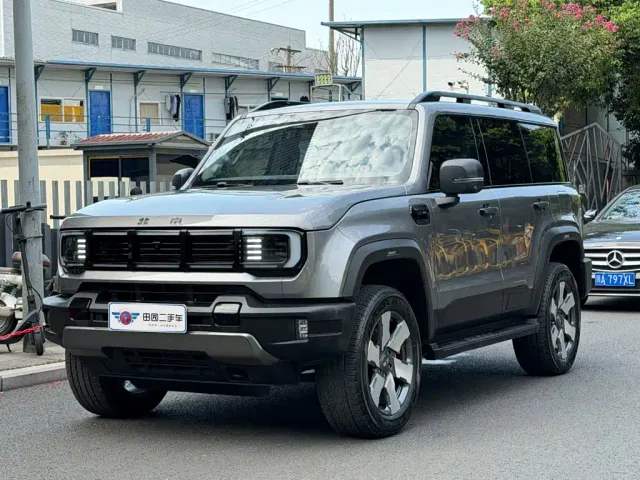 Фотография автомобиля — BAIC BJ40