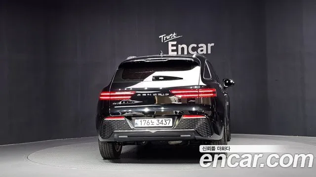 Genesis GV70 — Фото автомобиля 4