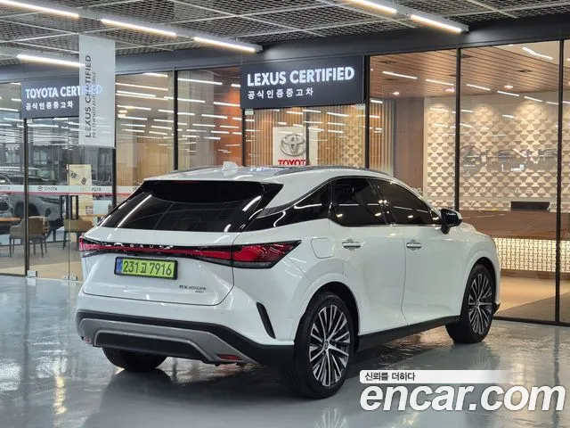 Lexus RX RX450h+ 5th Gen — Фото автомобиля 2