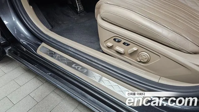 Kia K8 K8 Hybrid — Фото автомобиля 28