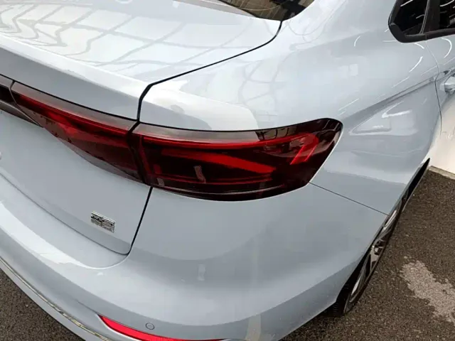 Geely Emgrand — Фото автомобиля 7
