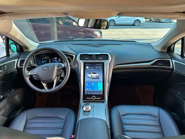 Ford Mondeo — Фото автомобиля 5