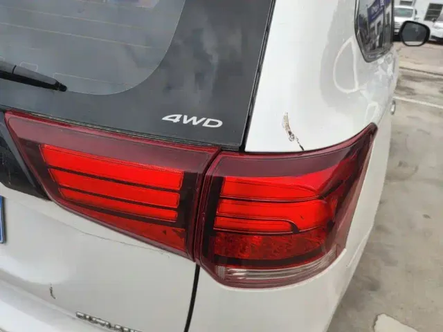 Mitsubishi Outlander — Фото автомобиля 7