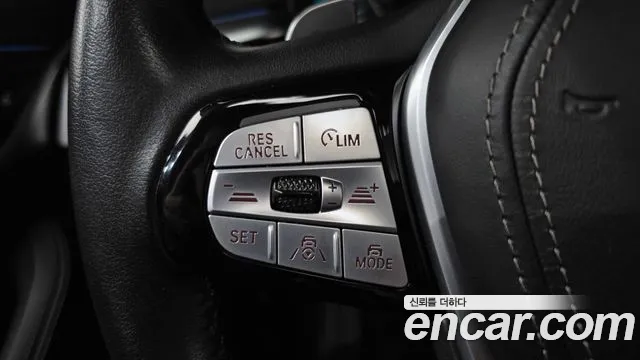 BMW 5 Series G30 — Фото автомобиля 21