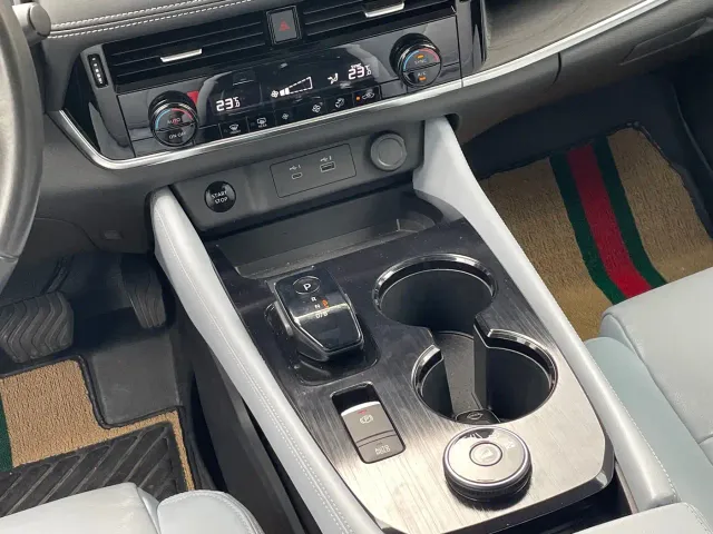 Nissan X-Trail — Фото автомобиля 9