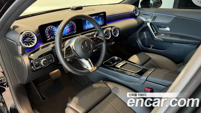 Mercedes-Benz A-Class W177 — Фото автомобиля 16