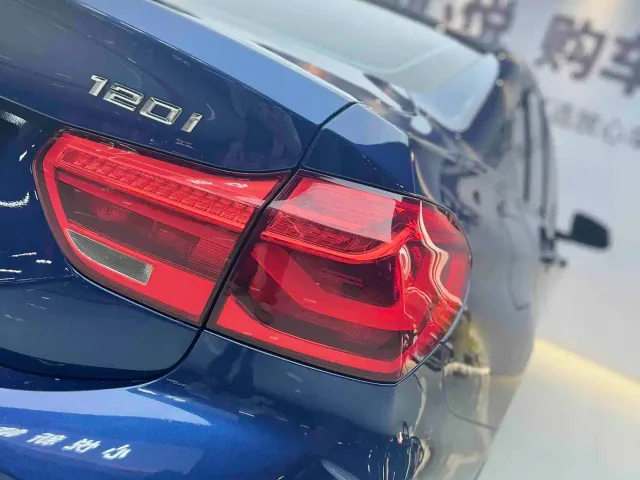 BMW 1 Series — Фото автомобиля 14