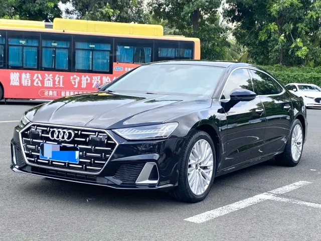 Фотография автомобиля — Audi A7L