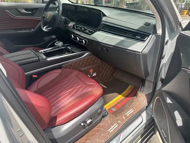 Hongqi HS5 — Фото автомобиля 6