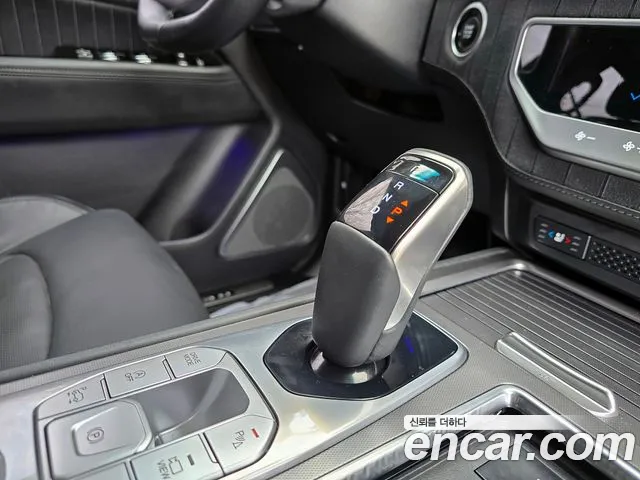 KG_Mobility_Ssangyong Rexton Rexton Arena Дизель 2.2 4WD — Фото автомобиля 12