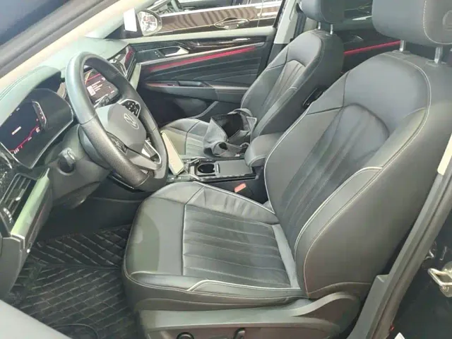 Volkswagen Passat — Фото автомобиля 14