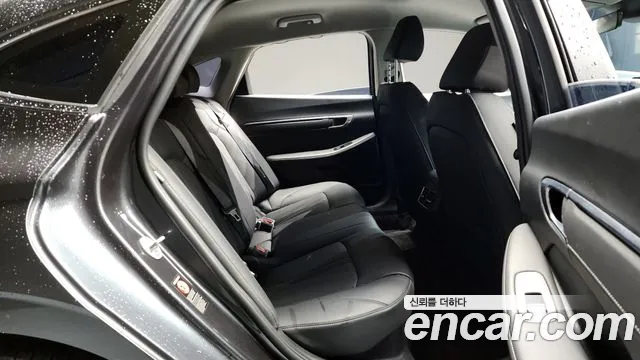 Hyundai Sonata — Фото автомобиля 12