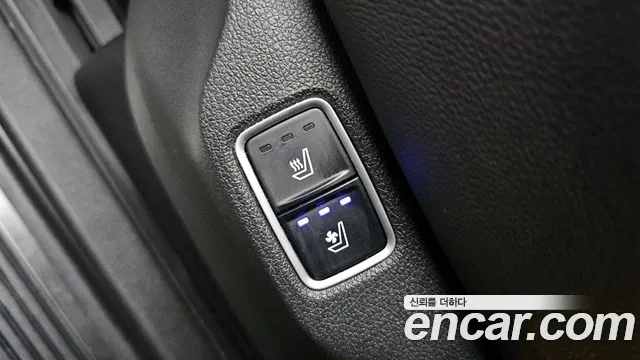 Hyundai Staria Staria 4WD Lounge 9 мест — Фото автомобиля 18