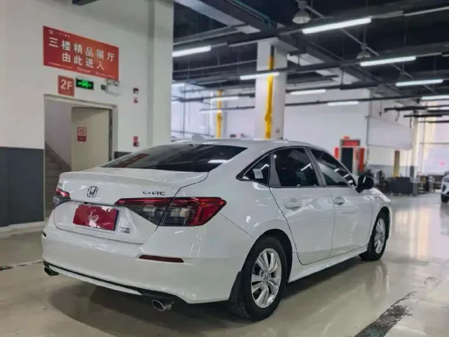Honda Civic — Фото автомобиля 11