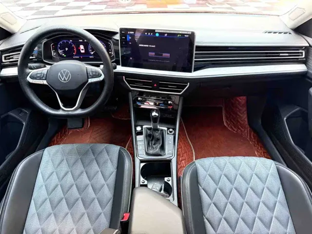 Volkswagen Sagitar — Фото автомобиля 11