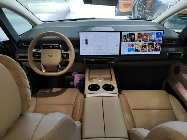Li Auto MEGA — Фото автомобиля 9