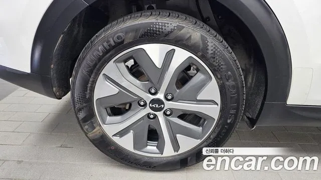 Kia Niro Niro Plus Air — Фото автомобиля 5