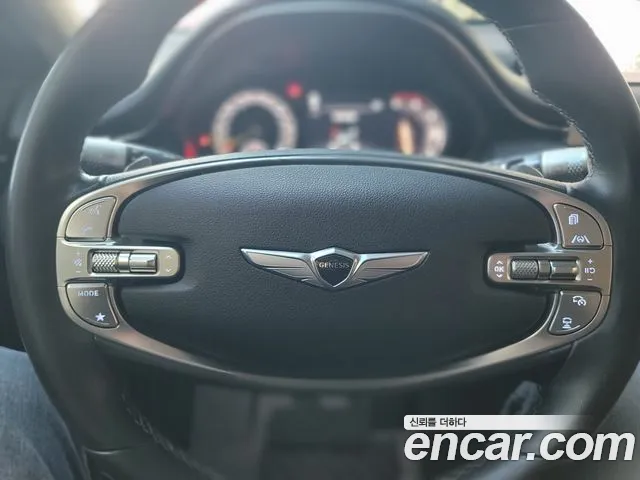 Genesis GV70 — Фото автомобиля 16