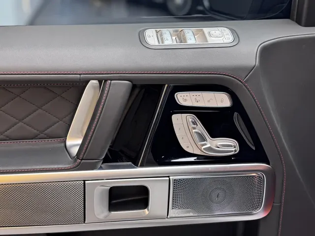 Mercedes-Benz G-Class — Фото автомобиля 10