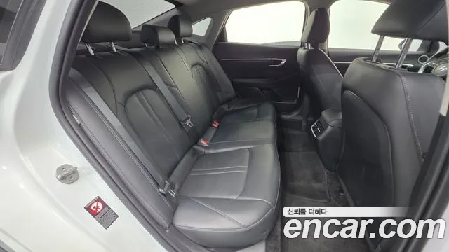 Hyundai Sonata Sonata (DN8) 2.0 LPG(Для проката) — Фото автомобиля 20