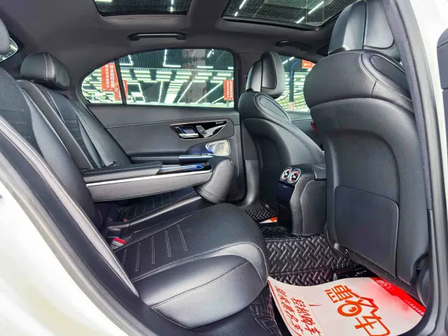 Mercedes-Benz C-Class — Фото автомобиля 18