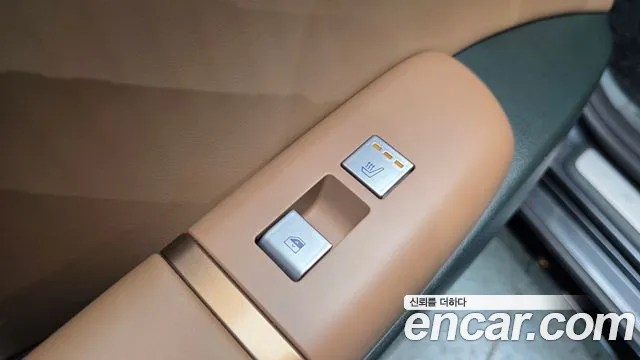 Hyundai Grandeur GN7 — Фото автомобиля 18