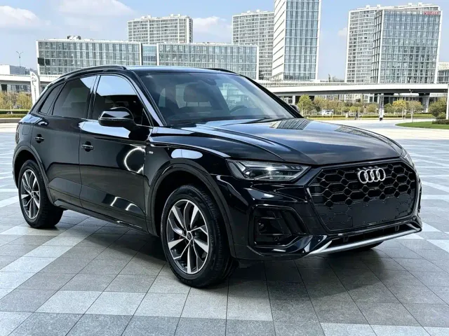 Audi Q5L — Фото автомобиля 3