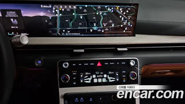 Genesis GV80 — Фото автомобиля 20