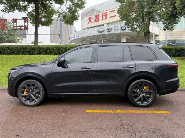 Li Auto ONE — Фото автомобиля 3