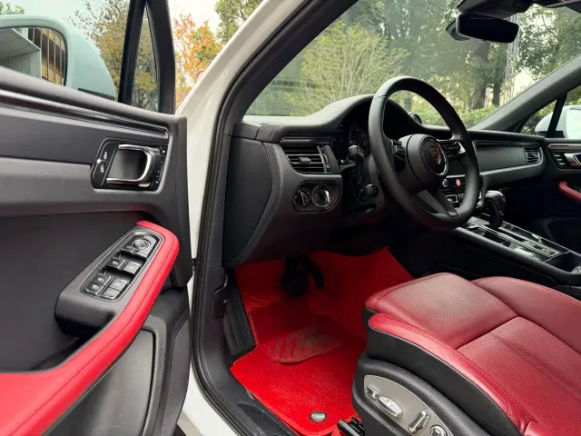 Porsche Macan — Фото автомобиля 9