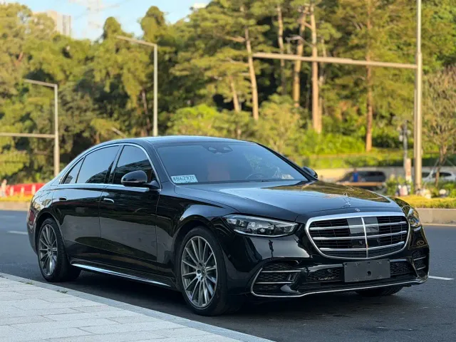 Mercedes-Benz S-Class — Фото автомобиля 3