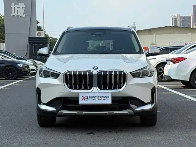 BMW X1 — Фото автомобиля 2