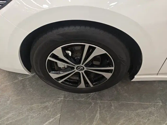 Nissan Sylphy — Фото автомобиля 22
