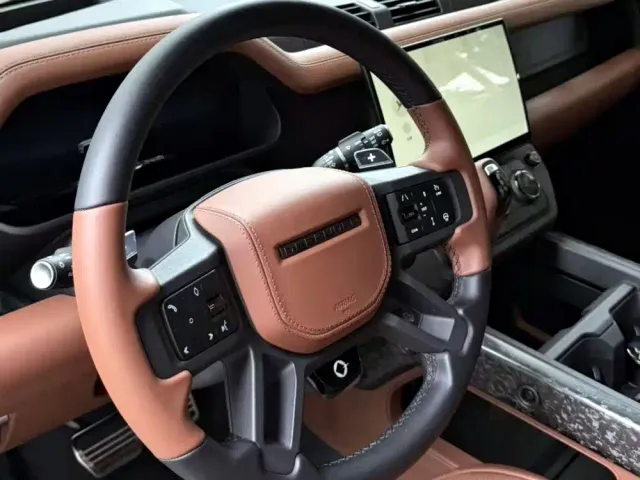 Land Rover Defender — Фото автомобиля 6