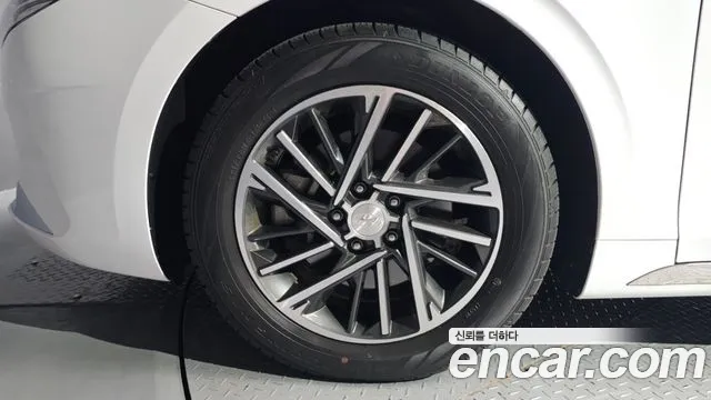 Hyundai Grandeur Grandeur (New) — Фото автомобиля 5