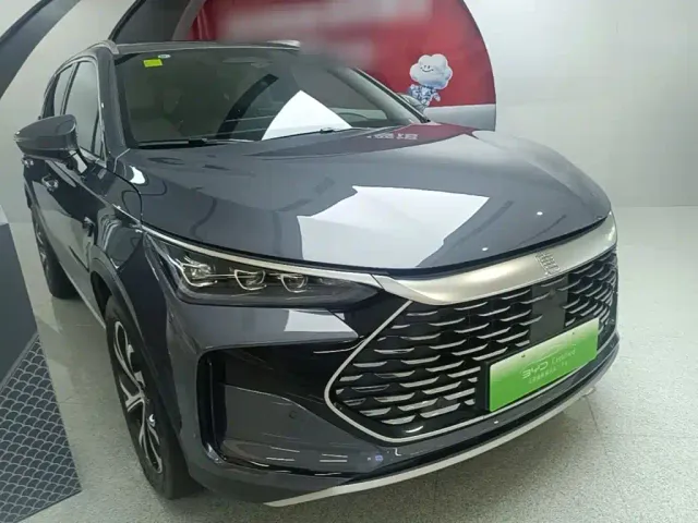 BYD Tang — Фото автомобиля 3