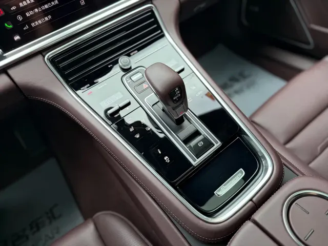Porsche Panamera — Фото автомобиля 17