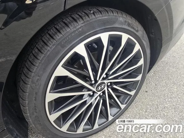 Hyundai Grandeur GN7 — Фото автомобиля 6