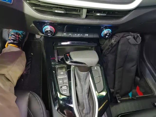 Chevrolet Menlo — Фото автомобиля 9