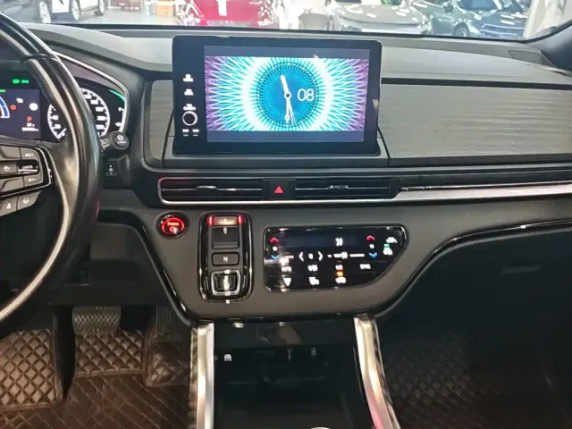 Honda Odyssey — Фото автомобиля 12