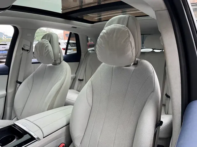 Mercedes-Benz EQE SUV — Фото автомобиля 17