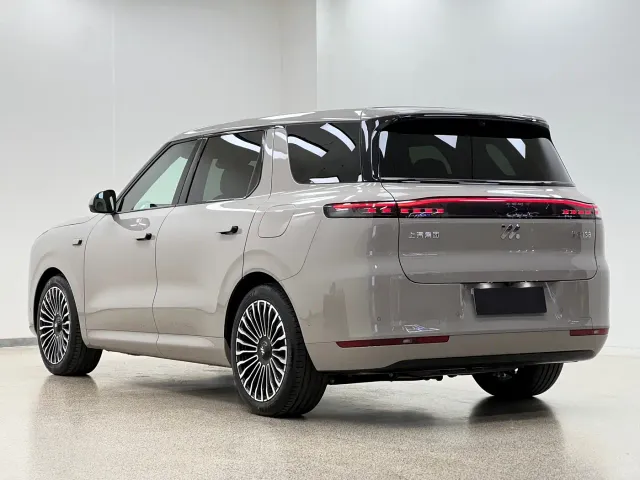 IM Motors LS8 — Фото автомобиля 4