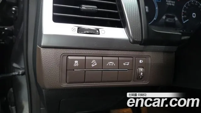 KG_Mobility_Ssangyong Rexton All Rexton Дизель 2.2 4WD — Фото автомобиля 18