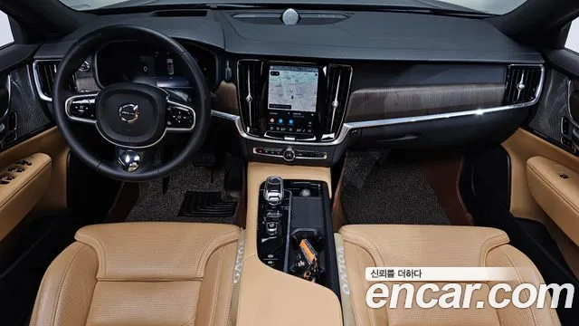 Volvo S90 — Фото автомобиля 10
