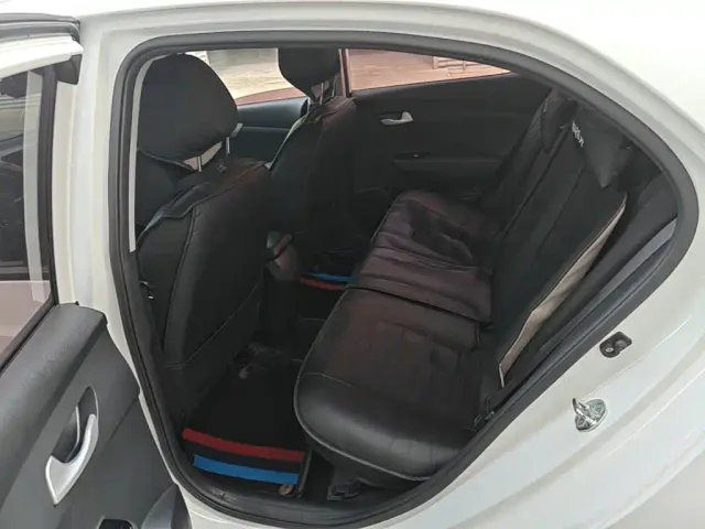 Kia Forte — Фото автомобиля 16