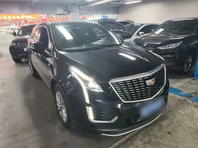 Cadillac XT5 — Фото автомобиля 3