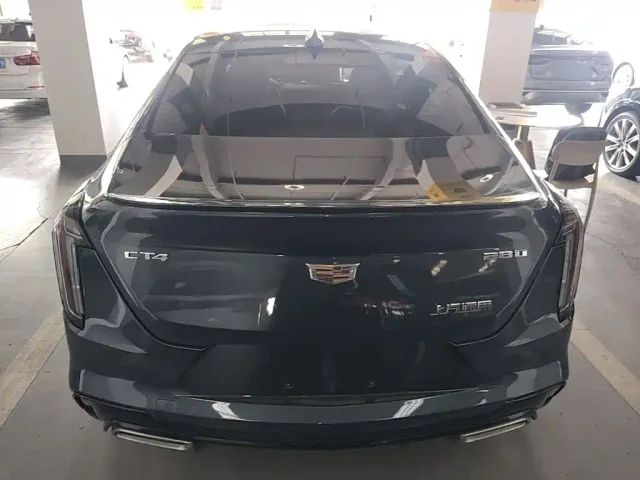 Cadillac CT4 — Фото автомобиля 5
