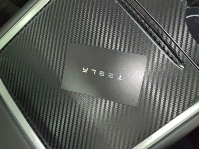 Tesla Model 3 2022 Model Rear-Wheel Drive Version — Фото автомобиля 8