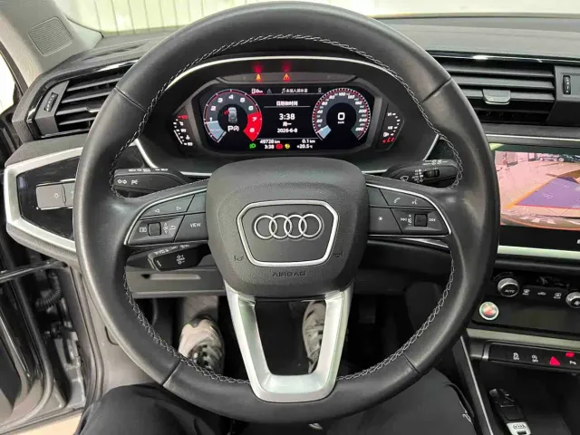 Audi Q3 — Фото автомобиля 11